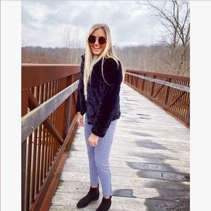 Meet your Posher, Shea